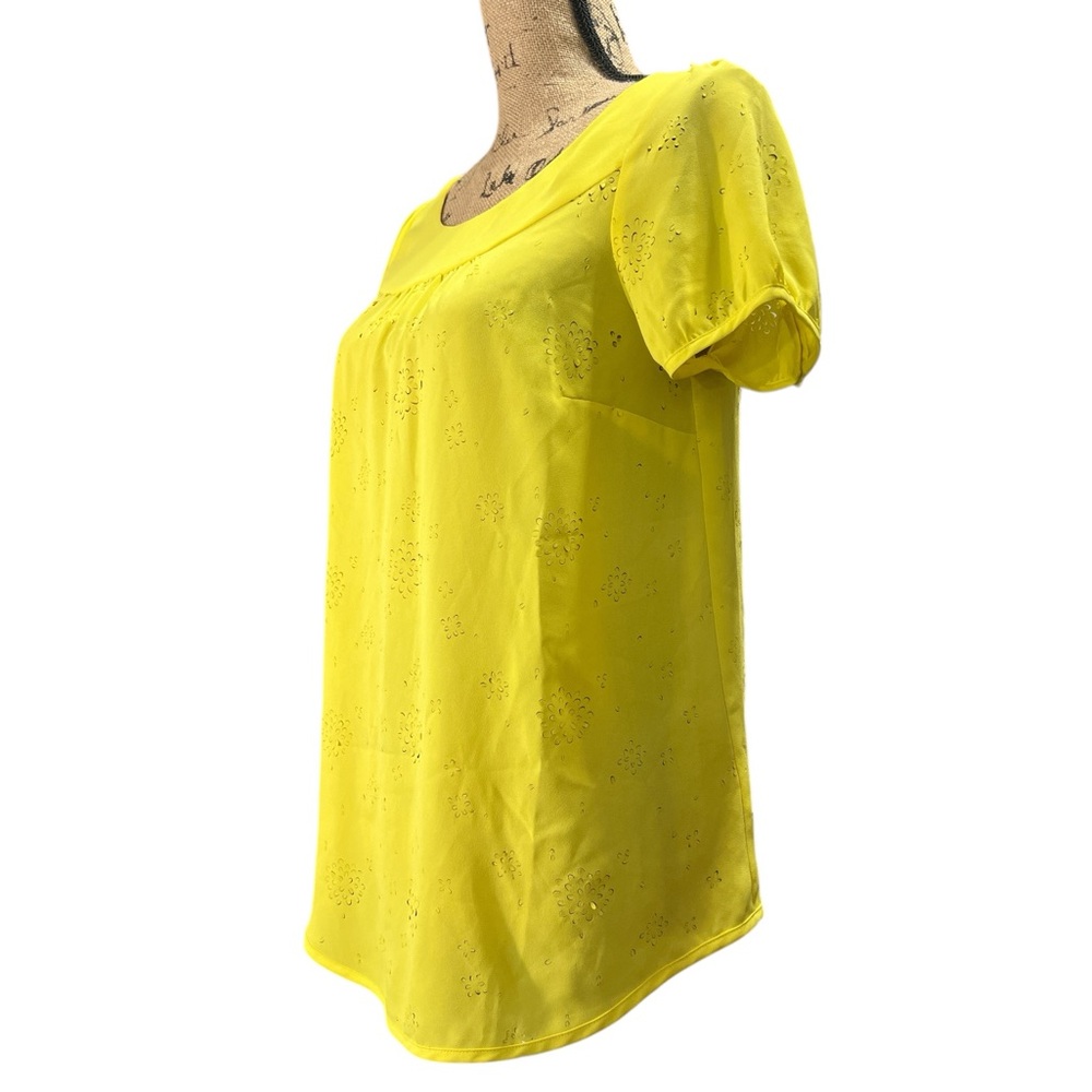 Vanessa Virginia by Anthropologie top round neckline and slightly gathered yoke - Picture 4 of 6
